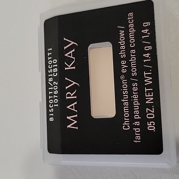 Biscotti chromafusion eyeshadow Mary kay - Picture 2 of 2
